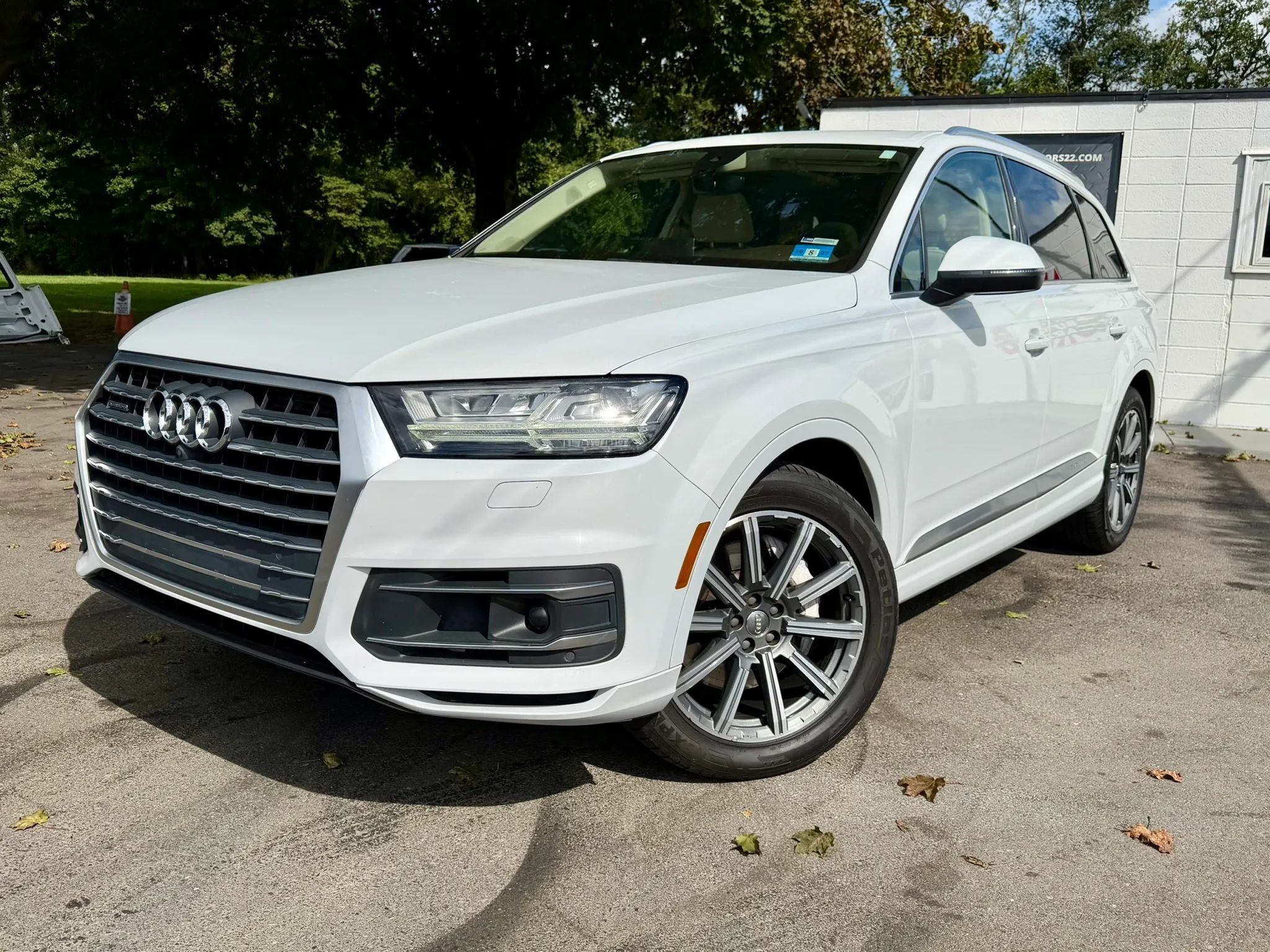 2017 Audi Q7 3.0T Premium Plus photo 2