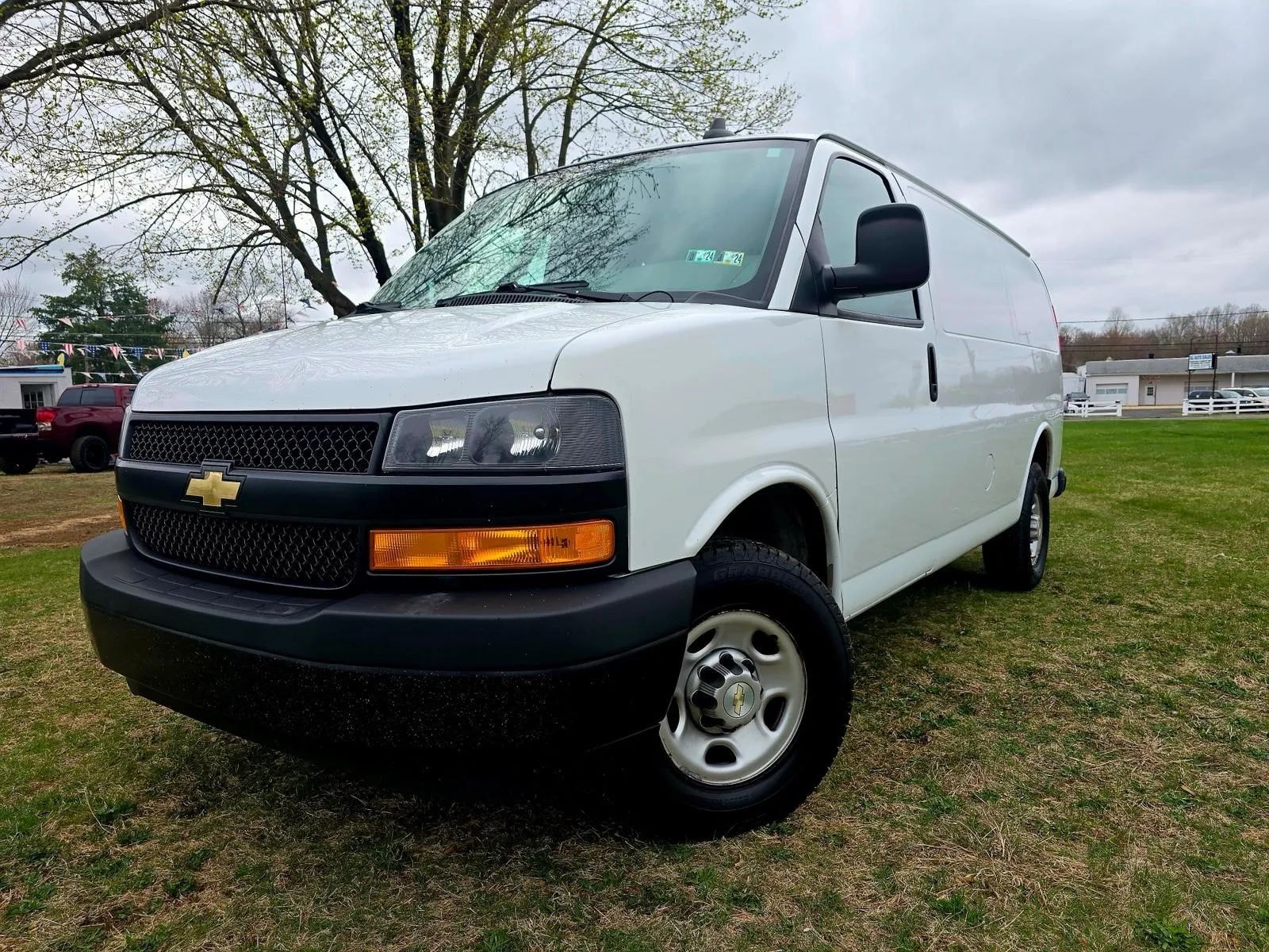 2021 Chevrolet Express 2500 Cargo photo 2