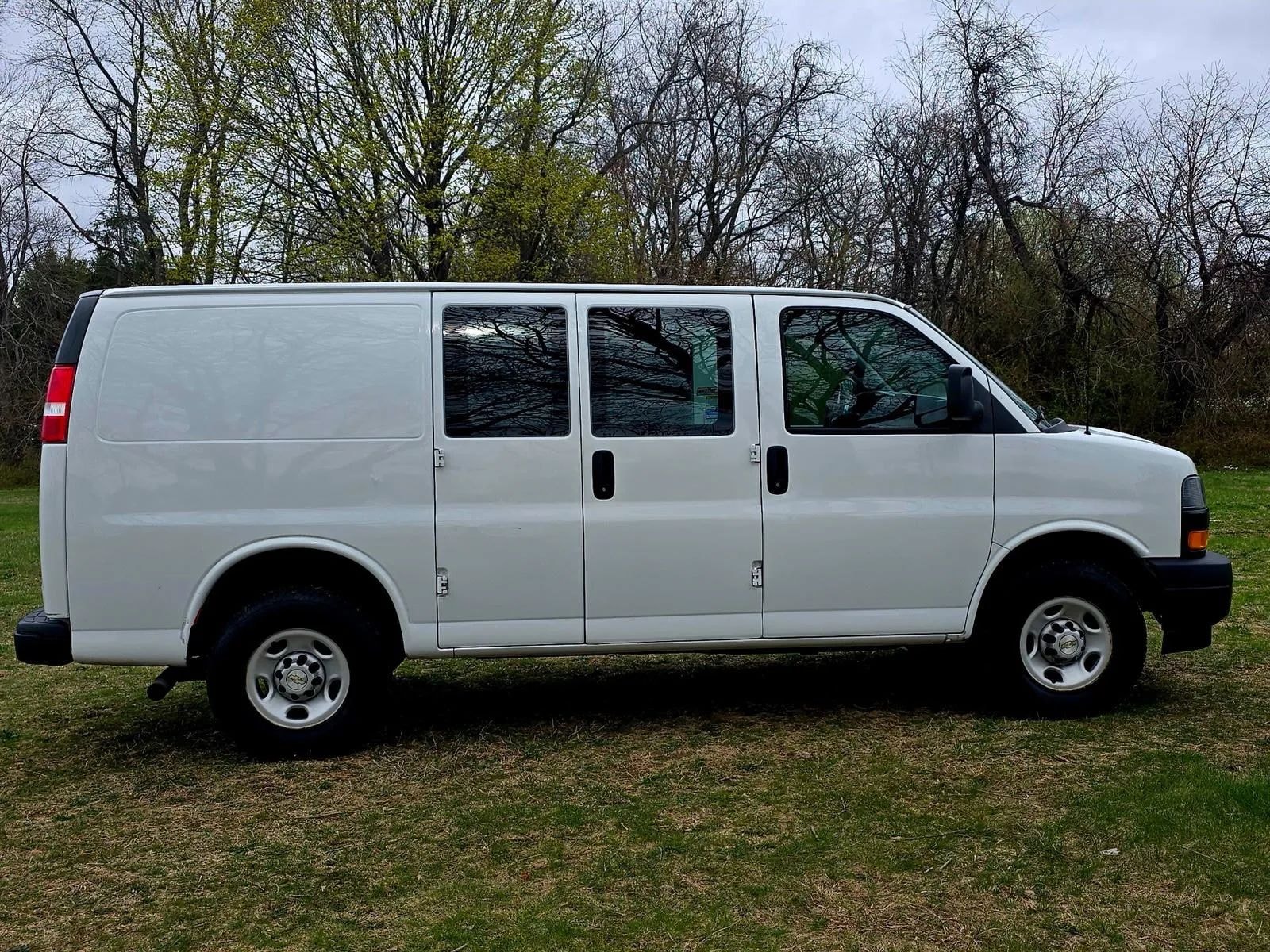 2021 Chevrolet Express 2500 Cargo photo 7