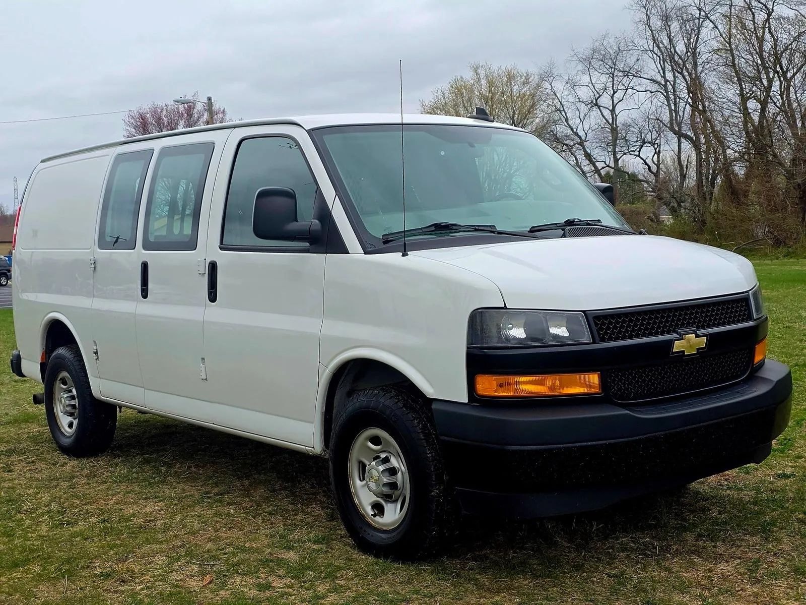 2021 Chevrolet Express 2500 Cargo photo 8