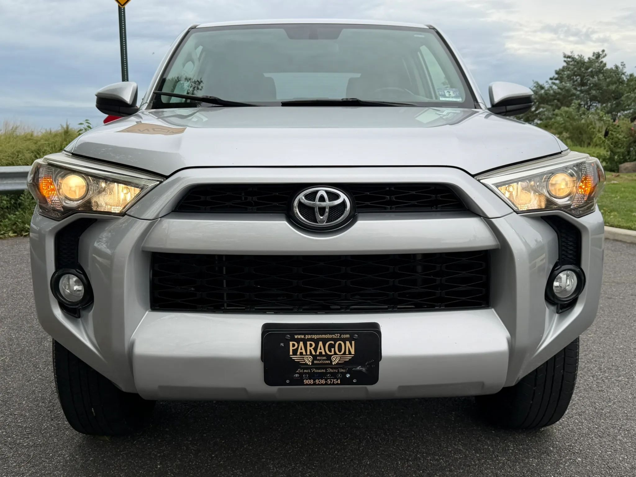 2014 Toyota 4Runner SR5 photo 11