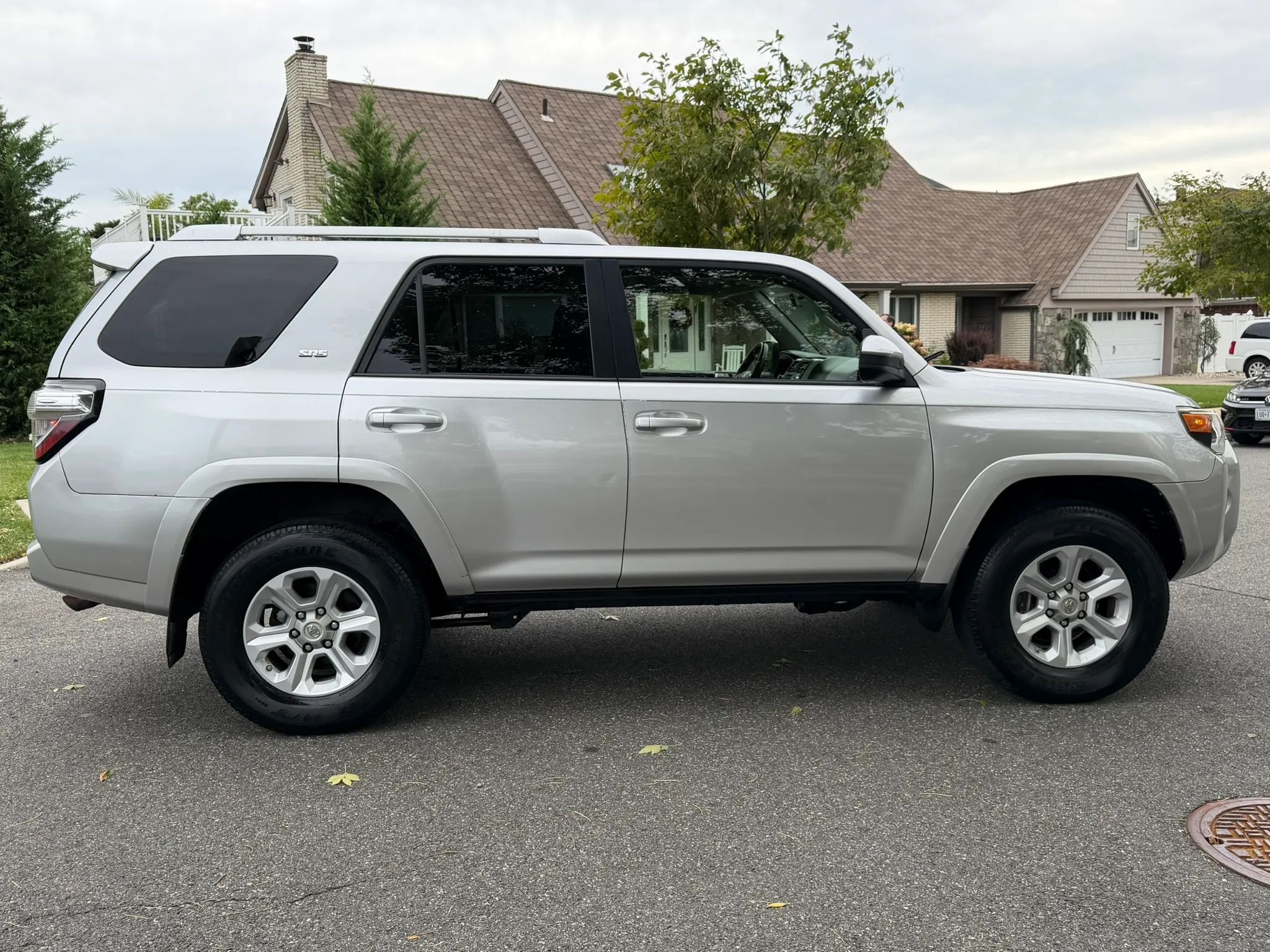 2014 Toyota 4Runner SR5 photo 8