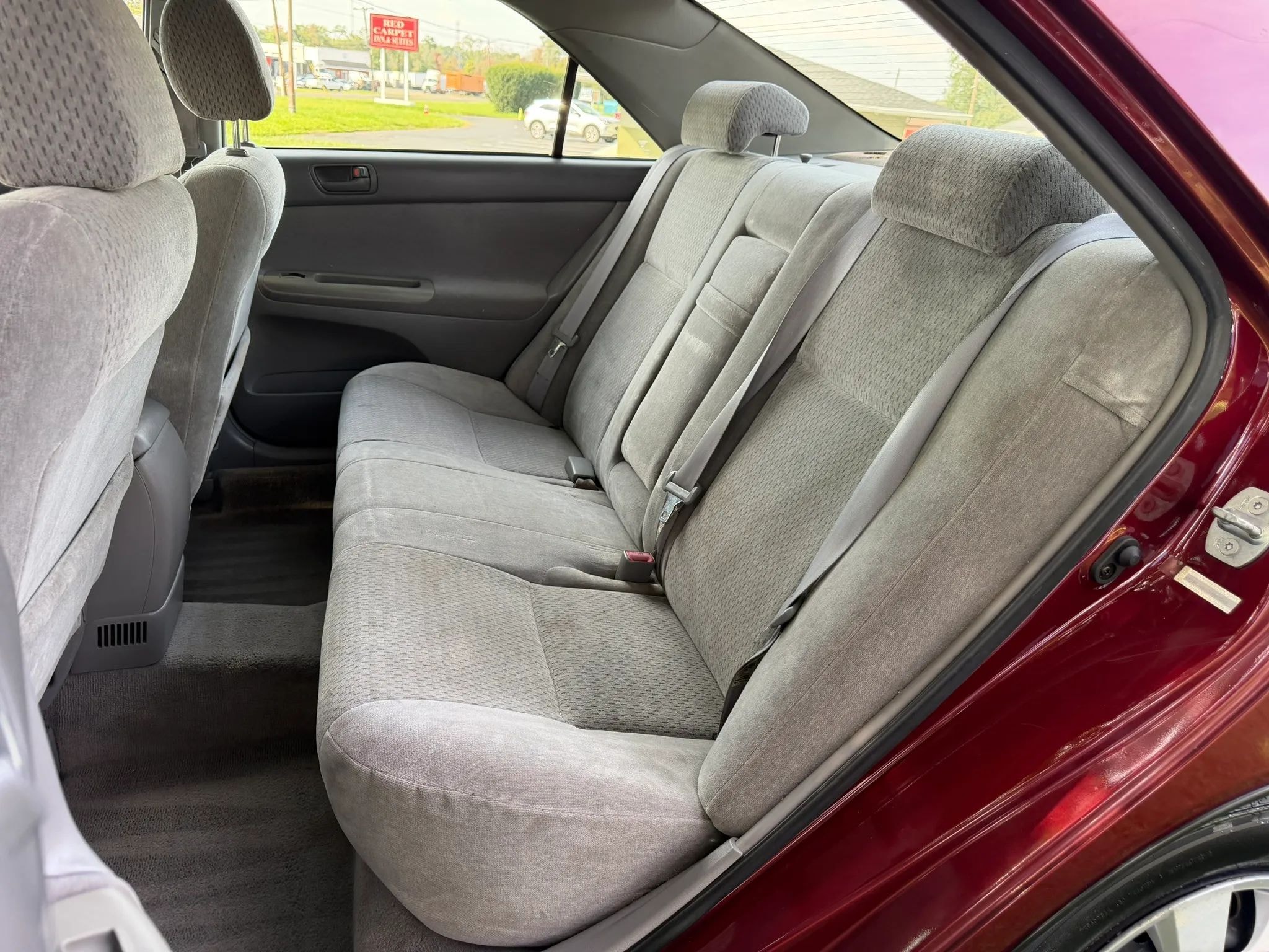 2003 Toyota Camry LE photo 17