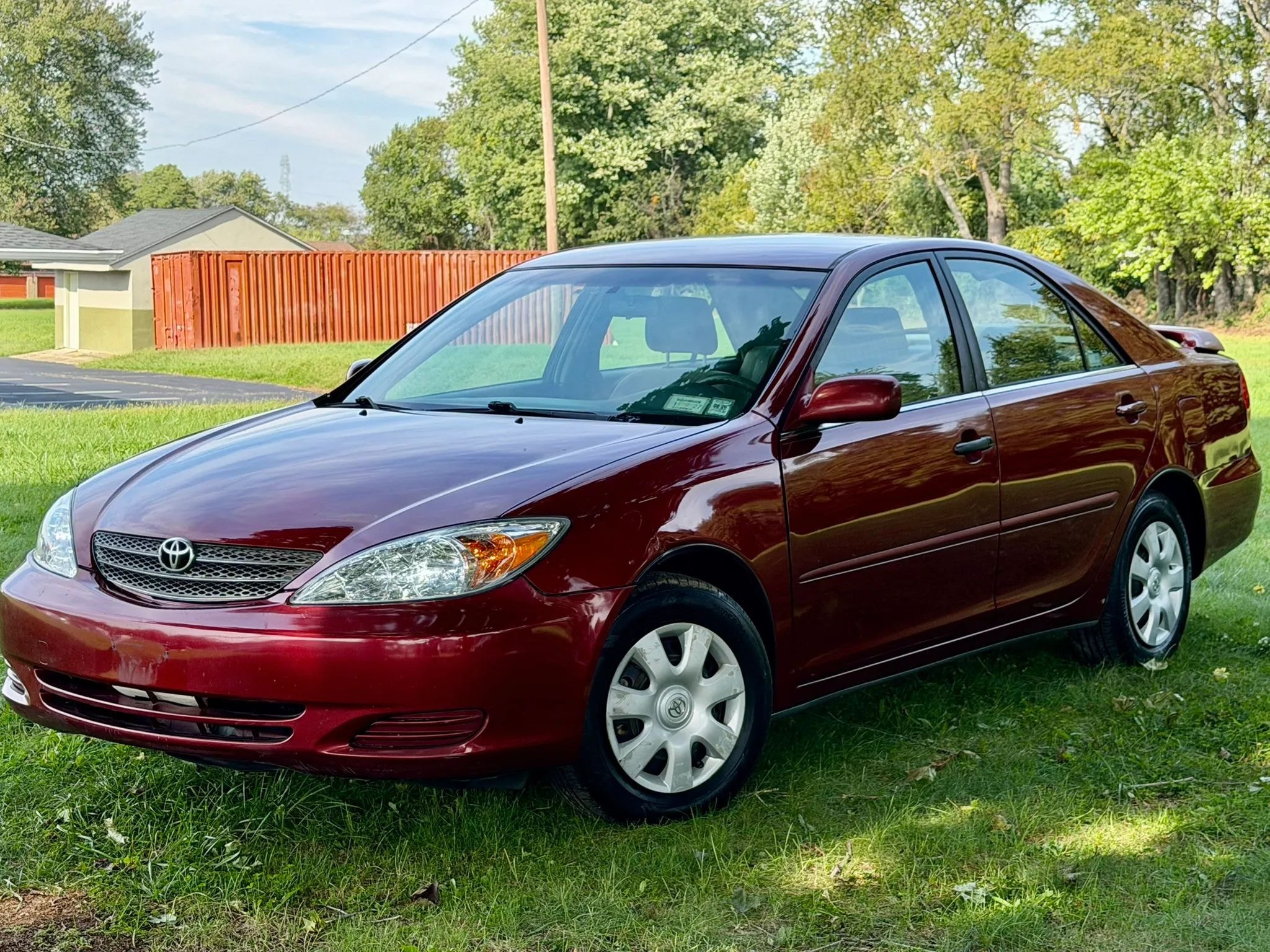 2003 Toyota Camry LE photo 3