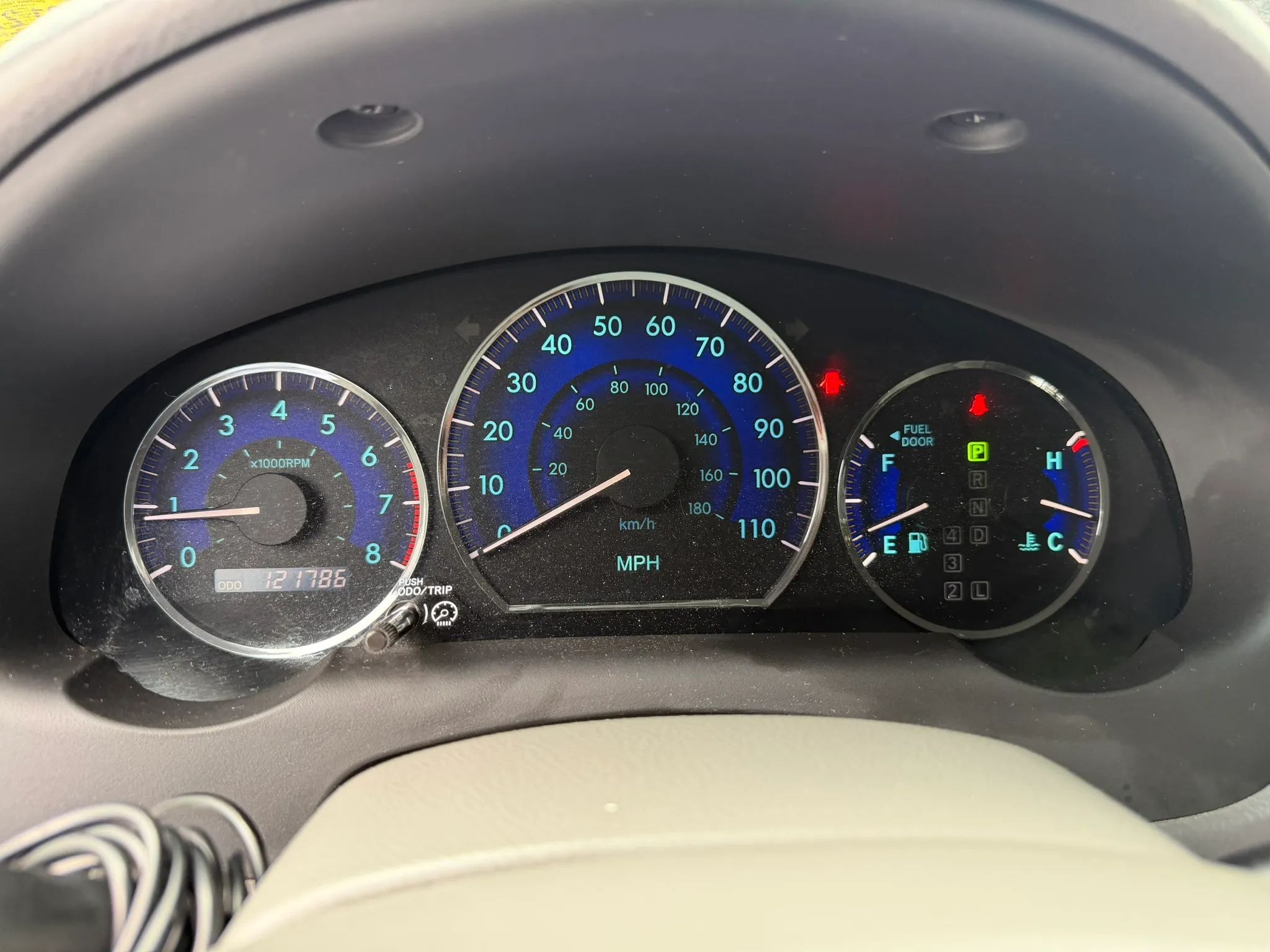 2009 Toyota Sienna LE photo 28
